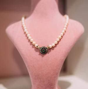 item-image
